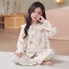 Los pijamas populares de este año para niñas son de algodón nube para primavera y otoño, de manga larga, dos piezas, para casa, para niñas pequeñas.