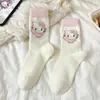 Meias de Chão Grossas Quentes para Outono e Inverno Meias Peludas Fofas para Dormir de Menina Meias de Desenho Meias Rosa de Cano Médio para Mulheres