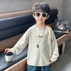 Q097 Camiseta de manga larga para niño, capa base suave para primavera y otoño, nuevo estilo 2026, top con estampado de dibujos animados para niños