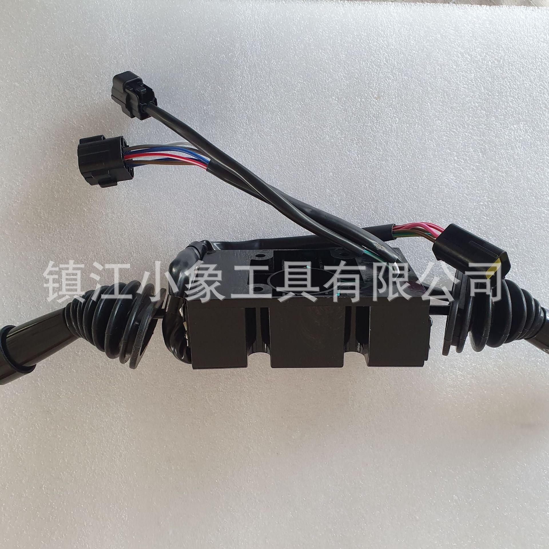 杭叉JP255插头562 (4)