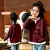 Camiseta de Manga Larga Nueva de Verano 2026 para Niñas Mayores, Suéter Elegante de Tejido Waffle para Bebé, Estilo Falso de Dos Piezas