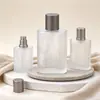 Botella de Perfume Cuadrada Plana Botella con Atomizador Transparente Mate Simple Alta Calidad Múltiples Especificaciones Tapa de Rosca de Bayoneta Botella para Decantar Perfume En Stock