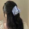 Pasador Triangular de Satén Acrílico de Tela, Pinza de Tiburón Simple y a la Moda, Accesorio para el Cabello Versátil de Nicho y de Alta Gama