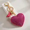Novo Chaveiro da Moda Celebridade da Internet em Formato de Coração Pingente de Couro Veludo Coreano Chaveiro com Strass Coração Presente para Amantes Venda por Atacado
