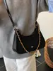 Bolso de Hombro Único Esmaltado de Alta Calidad para Mujer 2025 Otoño/Invierno Nueva Llegada Bolso de Mano Retro de Nicho Bolso Cruzado Simple y de Moda