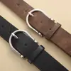 Cinto de Couro Destressado Retrô Simples para Mulheres com Fivela Prateada, Cinto Largo Versátil para Ternos Casuais e Jeans, Acessório para o Dia a Dia