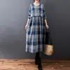 Foto real del nuevo vestido casual de otoño 2026, elegante, de cuadros, talla grande, de algodón y lino, cuello redondo, corte holgado, patchwork, de longitud media