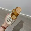Sandalias de mujer blancas de tejido calado con punta cerrada, modelo nuevo de verano 2026, de malla transpirable, a la moda y versátiles para uso en exteriores