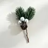 Ramas Transfronterizas de Piñas Artificiales de Navidad Agujas de Pino de Navidad Bayas Ramas de Frutos Rojos Recortes de Decoración Navideña Ramo de Navidad Agujas de Pino