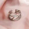 Anillo de Línea Vintage con Hebilla de Astas de Plata Tailandesa para Mujer con Diseño Único, Estilo Moderno y Exagerado, Popular en Redes Sociales, Disponible para Dropshipping