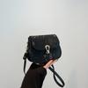 Bolsa Pequena Ins com Fecho Cor Sólida Versátil Feminina Estilo Coreano Primavera e Verão 2025 Bolsa de Ombro Transversal Bolsa Quadrada Pequena Bolsa Elegante Feminina