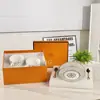 Venda Direta Transfronteiriça Fundo Preto Linha Vermelha Porcelana Óssea Xícara de Café e Pires com Colher Conjunto para Chá da Tarde Conjunto de Xícara de Cerâmica Caixa de Presente