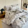 Conjunto de Roupa de Cama Quatro Peças Algodão Integral Classe A Retrô Espessado Escovado Outono/Inverno Lençol Espessado Amigo da Pele Capa de Edredom Roupa de Cama