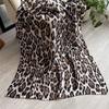Novo Lenço de Seda de Verão Decoração Externa Feminina Leopardo Toalha de Praia Tipo Seda Lenço Longo Estampado Lijing Forjado Xale Fino