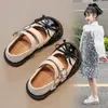 Zapatos de Cuero para Niñas 2025 Nuevo Otoño Estilo Coreano Zapatos Plateados de Princesa Mocasines Dulces de Moda para Niños Pequeños