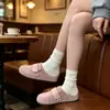 Mocasines de mujer estilo Birkenstock, sin cordones, de punta cerrada, con correa ancha de velcro, punta redonda, gamuza, suela suave, antideslizantes, adecuados para ir al trabajo, vintage, para usar al aire libre