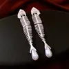 Pendientes Colgantes de Hueso de Pez con Zircón Perla de Aguja Plateada, Diseño Único, Personalidad de Nicho, Pendientes de Moda y Tendencia