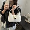 Bolso de Hombro Único Simple y Casual 2026 Tendencia Retro Francés Diseño de Nicho Color Sólido Forma de Media Luna Debajo del Brazo para Mujeres