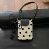 Bolso para teléfono versátil de estilo callejero y para ir al trabajo, de alta gama y a la moda para el verano, adecuado para transmisiones en vivo, bolso cruzado de forma de cubo, simple y elegante, estilo coreano