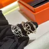 V Oro Versión Alta Cadena Cláusula Anillo de Nariz de Cerdo Versión Ancha Anillo para Dedo Índice Anillo de Cadena de Lujo Accesible de Moda Anillo de Tres Capas
