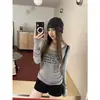Estilo Chica Sexy Deseo Puro 2026 Nuevo Versátil Hombros Descubiertos Exponiendo Clavícula Cintura Ceñida Ajustado al Cuerpo Diseño Nicho Top con Cuello en U