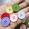 Botones de Plástico de Color Sólido Coloridos con Bordes Delgados y Bordes Redondos Grandes para Gabardinas, Abrigos y Ropa de Trabajo, Soporte para Personalización de Color Personalizado