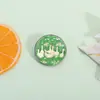 Aliexpress Broche de Paisaje de Pintura al Óleo de Dibujos Animados Creativo y Personalizado Insignia Redonda de Metal de Ganso Blanco Grande al Por Mayor