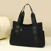 Bolso de Hombro de Nylon Transfronterizo 2025 Invierno Nuevo Bolso Tote Ligero Color Sólido Moderno Gran Capacidad Bolso para Mujer