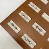 Tachinhas de Osso da Orelha em Aço Titânio, Rosqueáveis, Tachinhas de Osso da Orelha de Celebridade da Internet, Não Desbotam, Não Precisam Ser Removidas ao Tomar Banho e Dormir, Tachinhas de Orelha para Piercing Prontas de Fábrica