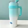 Nova caneca gigante de celebridade da Internet 40 onças grande capacidade lidar com copo de carro duplo canudo de água fria atacado