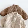 Ropa de Algodón de Osito Lindo para Bebé Niños Dibujos Animados Terciopelo Piel de Melocotón Acolchada Ropa de Algodón con Más Terciopelo Chaqueta de Invierno para Niños zdw6704