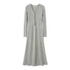 Vestido de Punto de Diseño de Alta Gama Coreano con Cuello en V para Mujer Otoño e Invierno 2025 Ropa Exterior y Jersey Base Interior Vestido de Falda Larga