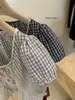 Wgwe8911 Ropa de Mujer Shisanxing de Guangzhou Primavera/Verano Nuevo Top a Cuadros con Mangas Abullonadas y Cuello en V con Lazo en la Cintura