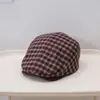 Chapéu octogonal xadrez retrô para mulheres, boné de jornaleiro estilo britânico outono/inverno, chapéu de topo macio para afinar o rosto com aba frontal, chapéu de pintor versátil