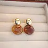 Brincos Redondos Manchados Maillard Novos para Mulheres Design de Lote Pequeno Joia de Orelha Brincos de Temperamento High-End de Luxo Leve Atacado
