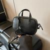 Bolsa pequena super quente transfronteiriça feminina verão 2025 nova simples bolsa de ombro transversal popular este ano bolsa quadrada pequena portátil