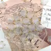 Acrílico Gelatina Borde Dorado Flor de Ciruelo Degradado Pétalos Hecho a Mano DIY Cadena para Teléfono Joyería Materiales para Ensartar Accesorios