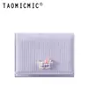Linda Cartera Corta Estilo Universitario para Mujer, Alto Valor Estético, Diseño Dulce, 70% de descuento Cartera con Estampado Creativo de Perro en Relieve Portatarjetas