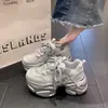 Tênis Dad Feminino com Aumento de Altura 8cm 2026 Novo Versátil Sola Grossa Popular Malha Respirável Casual Tênis Branco
