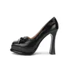 Sapatos Sociais de Couro Pequenos Estilo Retrô, Versáteis para Mulheres, Novo Estilo Outono Salto Alto Preto com Salto Grosso e Laços