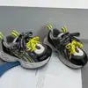 Tênis dad respirável vazado de retalhos decorativos de malha com alça dupla e estampa de letras, novos sapatos de corrida outono 2026
