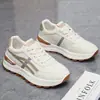 Zapatos de Mujer de Moda 2026 Nuevos Zapatos Deportivos Versátiles Suela Blanda Zapatos para Correr de Estudiantes Zapatos Casuales Cuero Suave Zapatos Blancos de Mujer