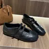 26 Bailarinas Estilo Coreano Estilo Academia Mary Janes Rojas para Mujer Planas de una Sola Correa con Hebilla Zapatos Retro Versátiles