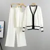 Estación Europea 2023 Primavera y Otoño Nuevo Traje de Tres Piezas para Mujer: Cárdigan de Punto Delgado, Top de Tirantes y Pantalones de Pierna Ancha, Moda Europea