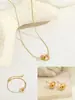 Joyería Romana de Acero de Titanio de Alta Gama con Doble Anillo, Collar, Pulsera y Pendientes Geométricos de Lujo Ligero, Conjunto de Moda para Viajes Diarios para Mujeres