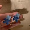 Pendientes de flores blancas con contraste de colores, estilo japonés, estilo súper hada, bonitos pendientes azules de verano para mujer.
