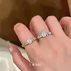 Anillo redondo abierto de circón de estilo coreano, moderno y exquisito, versátil para ir al trabajo, anillo para el dedo índice, joyería versátil de nicho de alta gama