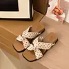 Pantuflas de cuña con tiras cruzadas para mujer, para uso en exteriores, Nuevas Sandalias de plataforma tipo chancla Retro para Playa Primavera/Verano 2026