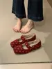 Zapatos Mary Jane de felpa con aumento de altura interior estilo francés 2026 Invierno retro lunares punta cuadrada boca poco profunda cálidos zapatos de una sola capa zapatos de algodón con pelo