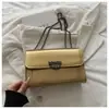 Nova Bolsa Quadrada Pequena com Corrente Retrô 2026 para Mulheres, Design de Nicho, Bolsa de Ombro Transversal Versátil e Estilosa, Bolsa Popular para o Dia a Dia
